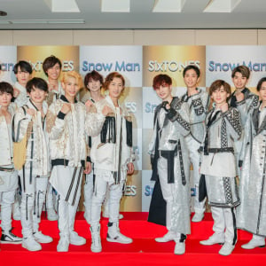 SixTONES・Snow Man　2組同時メジャーデビュー発表にファン大歓声！「素顔4」の発売も決定