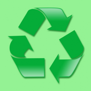 【8月14日は何の日…！？】ゴミを資源に…廃車リサイクルの日！