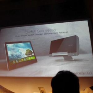 ASUS、Windows 8 / AndroidデュアルOS仕様の18.4インチAll-in-one PC『Transformer AiO』を発表