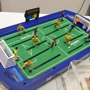 【東京おもちゃショー2012】エポック社のサッカーゲームで“なでしこジャパン”の選手が使える
