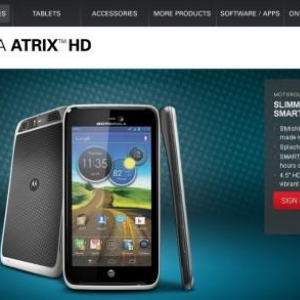 Motorolaが米AT&T向けAndroid 4.0スマートフォン「Atrix HD (MB886)」の製品情報を公開