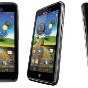 Motorola、”Atrix”シリーズ新作「Motorola Atrix HD LTE」を発表、米国では現地時間7月15日に発売、価格は2年契約で$99