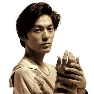 「尾崎 豊 名曲ランキング」1位は「15の夜」！