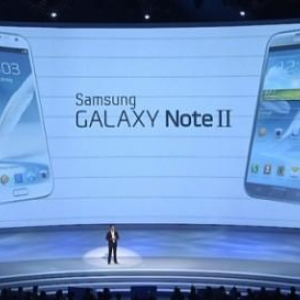 IFA 2012 : Samsung、ペン入力対応スマートフォン『Galaxy Note II』を発表、5.5インチHDディスプレー、1.6GHzクアッドコアプロセッサ、Android 4.1（Jelly Bean）を搭載