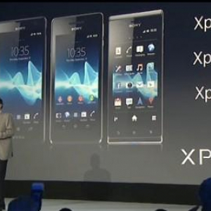 IFA 2012 : Sony Mobile、Xperiaスマートフォン新モデル「Xperia T」「Xperia TX」「Xperia V」「Xperia J」を発表（更新）