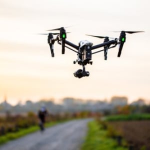 【3月31日は何の日…！？】日本最大級屋内ドローンレース「SUPER DRONE CHAMPIONSHIP」開催！！