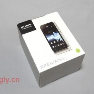 Sony MobileのデュアルSIM対応スマートフォン『Xperia tipo dual ST21i2』開封の儀