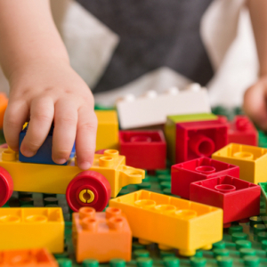 おもちゃ収納のコツ！子どもがお片付け上手になれる方法