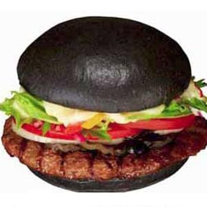 「黒バーガー」バーガーキングに期間限定で登場