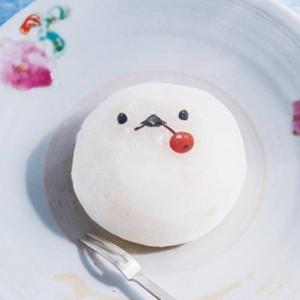 白い食べ物はぜ～んぶ雪の妖精シマエナガに♡おうちカフェメニューが激変する「たべられるアート」がかわいすぎる！