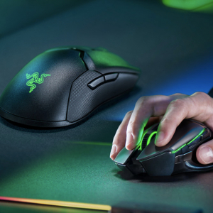 Razerの最上位ゲーミングマウス「Viper/Basilisk Ultimate」にチャージングドックが付属しない低価格モデルで登場