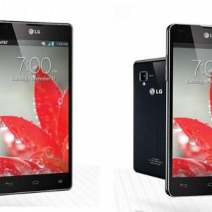 LG、AT&TとSprint向け「Optimus G」を発表