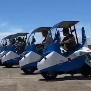 なんだろう、可愛い(笑)航空自衛隊の松島基地に「ブルーインパルスJr.」が存在していた