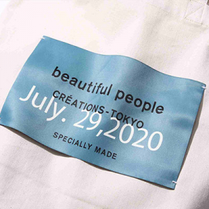 Tシャツやトートバッグのタグを好みにカスタマイズ。beautiful peopleの期間限定イベントが伊勢丹新宿店で