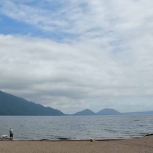 これは絶品「チップの串揚げ」、北海道・支笏湖おすすめグルメ