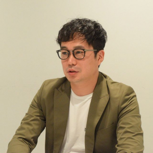 「惨めさを感じている人たちに本を届けたい」　『夢をかなえるゾウ４』水野敬也が伝えたいこと