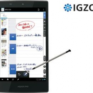 KDDI、IGZOパネル搭載タブレット「AQUOS PAD SHT21」を12月7日に発売すると発表