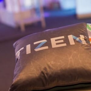 NTTドコモ、新モバイル向けOS「TIZEN（タイゼン）」を搭載したSamsung製スマートフォンを来年中にも発売