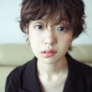 「閉じ込められていない解放的な人でありたい」Yoon Jiyoung『Blue bird』『wwwe / eternal』インタビュー