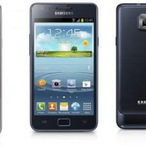 Samsung、”Galaxy S II”を冠した新型Androidスマートフォン「Galaxy S II Plus」を発表