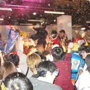 【イベントレポート】日本の伝統行事“豆まき”を全力で楽しむ『すごい豆まき2013』　その夜東京タワーで1.5トンの豆が飛び交った