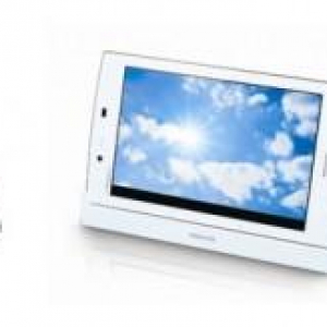 NEC、MEDIAS WやMEDIAS Tab ULなど複数のAndroidスマートフォン・タブレットをMWC 2013で展示