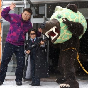 50歳役を演じた鈴木福君、メロン熊と共演！　声優ファンも注目の『コドモ警察』