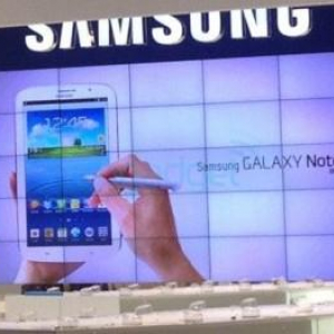 Galaxy Note 8.0の広告がMWC 2013会場で見つかる