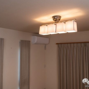 温かな空間に早変わり！まるでホテルのような居心地へ『Dente flat4 ceiling lamp デンテ フラット4 シーリングランプ』