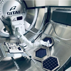 宇宙で自律的に動くロボット開発へ！ GITAIが打ち上げ準備完了