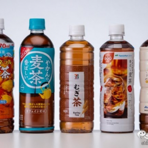 【熱中対策】真夏の水分補給！『コンビニで買える麦茶』5種類を飲み比べ！