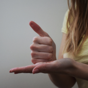 手話者のアバター生成などに活用！ 指先の動きまで認識できる3D姿勢推定技術
