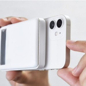 iPhone 12とApple Watchの充電に対応するマグネット式バッテリーが便利そう！