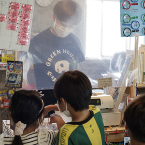 生まれ育った町田山崎団地の駄菓子屋が閉店危機に！ 継承を決意させた「心揺さぶられる光景」