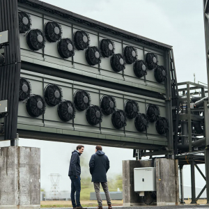 大気中から二酸化炭素を回収する世界最大のプラント「Orca」がアイスランドで稼働！