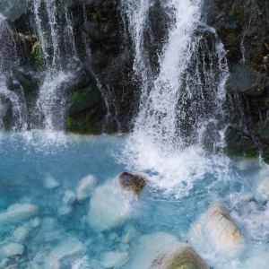 【涼を呼ぶ夏の絶景】北海道の美しい滝５選