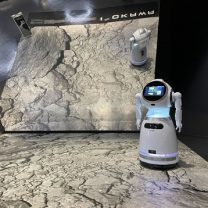 宇宙ミュージアム「TeNQ」にて、AI案内ロボットによる音声解説サービス開始