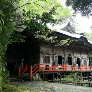 双子の神様が祀られた「両子寺」参拝と古民家で味わう蕎麦【大分県国東市】