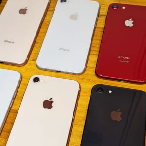 状態の良い美品がズラリ！　中古iPhone 8が1円で買えるゲオとUQモバイルのキャンペーンに注目
