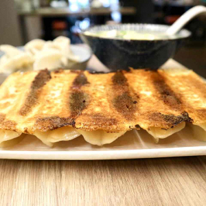 【台湾おすすめグルメ】永康街で食べたい「餃子樂」の羽根付き餃子＆水餃子