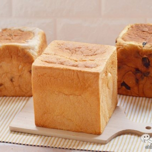 老舗洋菓子メーカーがプロデュース『美濃加茂製パン処わかお』の高級食パン。優しい甘さともっちり食感がたまらない！