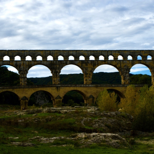 【フランス歴史遺産探索1】ローマ時代の水道橋「ポン・デュ・ガール」