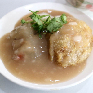 【台湾おすすめグルメ実食】揚げ＆蒸し２種のもちもち肉圓！台北・寶島肉圓