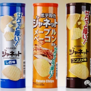 網目の厚手がザクザクうまい筒型ポテトチップス『ジャネット メープルベーコン風味/塩あじ/コンソメ味』を3種食べ比べ