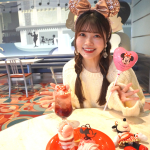 3月2日はミニーの日！　おしゃれでキュートなミニーマウスの魅力を「東京ディズニーリゾート」で味わっちゃおう（モデル：hinako）