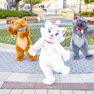 2月22日は子ネコのキャラクター“マリー”の日！　東京ディズニーランドにマリーモチーフの限定メニューが登場