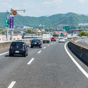 「新東名高速道路」は通称だった!?正式名称でない理由は一体？【旅の豆知識】