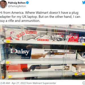 BBCの記者が「アメリカのウォルマートではライフルと弾薬が買える」とツイート →投稿したのはエアガンの写真でツッコミ殺到