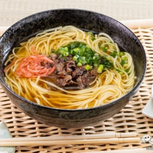 こりゃただものじゃない！ 『オリーブ牛スジのワイン煮とオリーブ醤油ラーメン』は、ラーメンの域を超えた至高の逸品だった