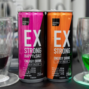 マツモトキヨシのオリジナルブランドmatsukiyoから登場した「EX STRONG ENERGY DRINK」「EX STRONG HAPPY＆SALT」をレビュー！